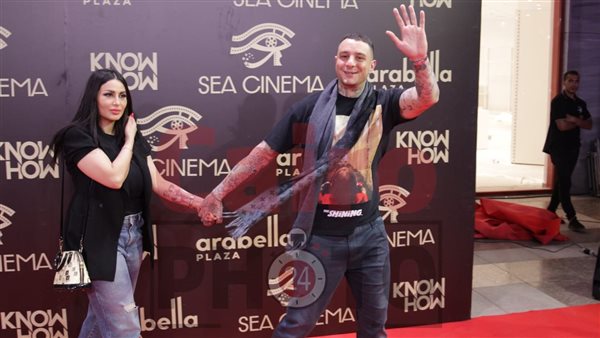 أحمد الفيشاوي وزوجته