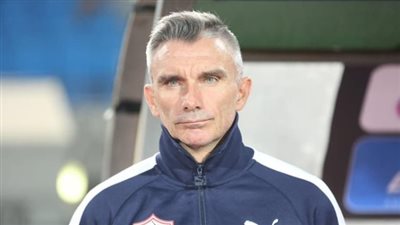 كارتيرون يطالب الزمالك بسرعة التعاقد مع مهند لاشين 