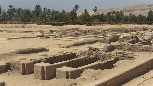 تل العمارنة