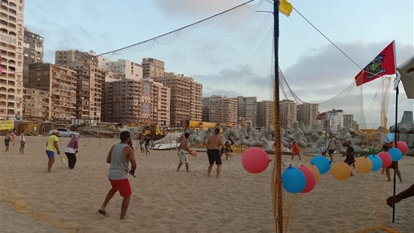 ملعب راكيت بشاطئ