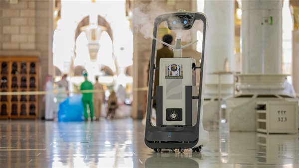 روبوتات التعقيم فى