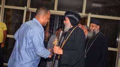 رئيس مدينة إسنا يستقبل وفداً من الكنيسة للتهنئة بعيد الأضحى (صور)