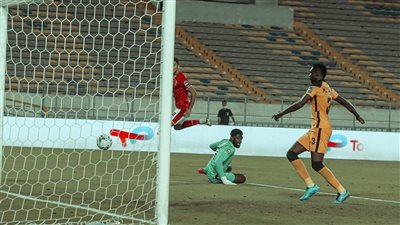 نهائي إفريقيا.. عمرو السولية يُسجل الهدف الثالث للأهلي في شباك كايزر تشيفز 