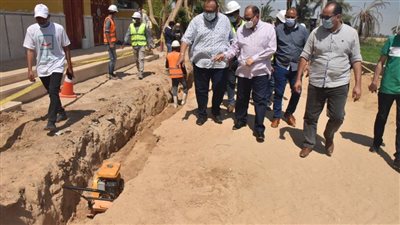 محافظ أسيوط يتفقد أعمال إنشاء مشروع صرف صحي المسعودي 