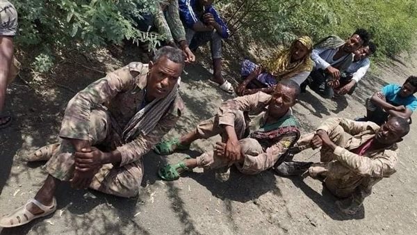 أسرى من قوات الحكومة