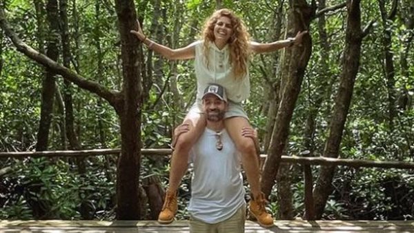 عمرو سلامة وزوجته