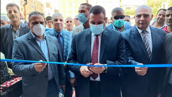 محافظ البحيرة يفتتح
