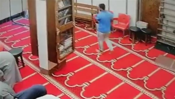 شاب يسرق مسجد بمساكن