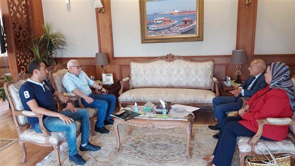 نواب ومحافظ بورسعيد