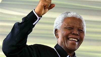 اليوم العالمي لـ نيلسون مانديلا.. أحد أشهر مناهضي العنصرية