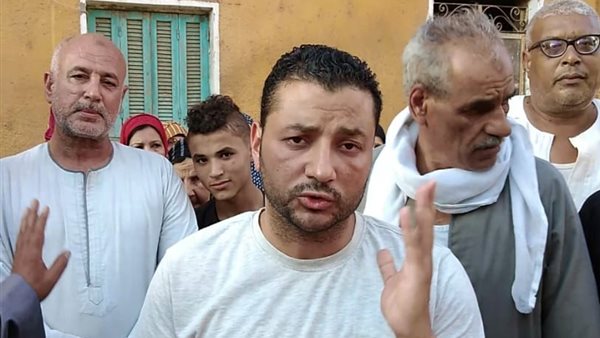 أهالي قرية يوسف صدقي