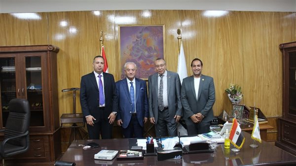 لقاء نقيب المهندسين