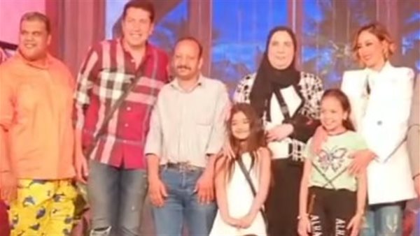 هاني رمزي مع وزيرة