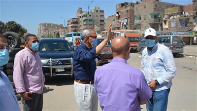 محافظ القليوبية يتابع الحملة المكبرة لإزالة تراكمات القمامة من شوارع حي شرق شبرا الخيمة 