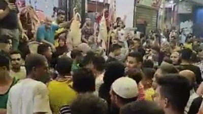 استعدادًا لعيد الأضحى.. أهالى الخانكة بالقليوبية يحتفلون بزفة الجمال  (فيديو) 