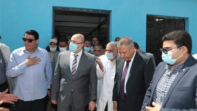 محافظ بني سويف يشهد أعمال ذبح الأضاحي أول أيام عيد الأضحى (صور)