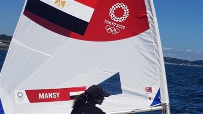 طوكيو 2020.. لاعبا منتخب الشراع يتدربان في المياه اليابانية