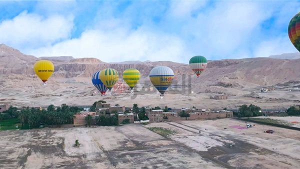 البالون الطائر في