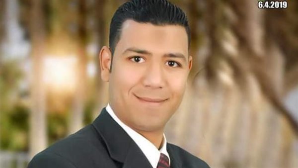 عبد الفتاح طارق 