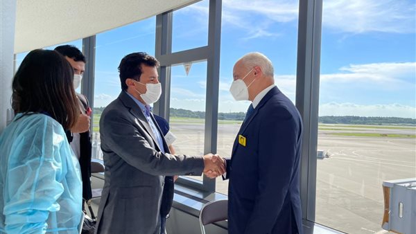 وزير الرياضة من طوكيو