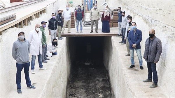  فريق مصري من الآثريين