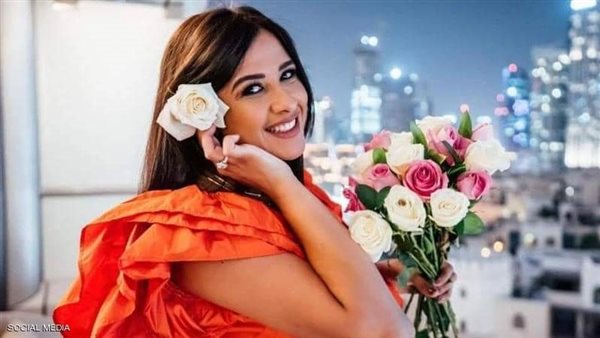 ياسمين عبد العزيز