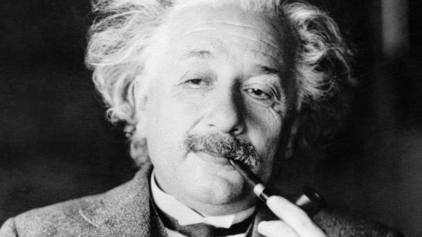 العالم لاري شو 