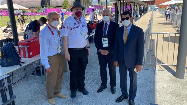 وزير الرياضة مع رئيس