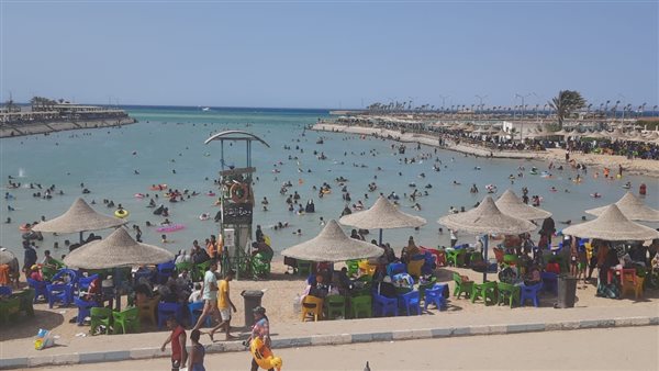 الزحام على الشواطئ