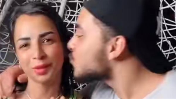 فتاة  تيك توك الهوهوز