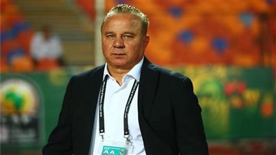 شوقي غريب: قدمنا مباريات كبيرة في الأولمبياد وأشكر اللاعبين 