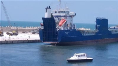 تصدير 5500 طن أسمنت أبيض إلى اليونان عبر ميناء العريش