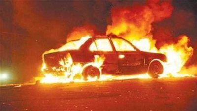 اشتعال النيران في سيارة بسوهاج.. والعناية الإلهية تنقذ قائدها من الموت