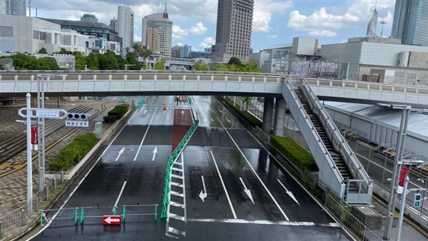  الأمطار تهطل على