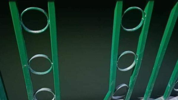 سور كوبري حديدي 