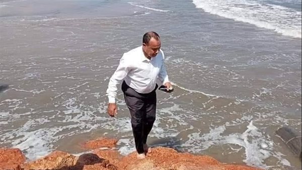 رئيس مطوبس أثناء