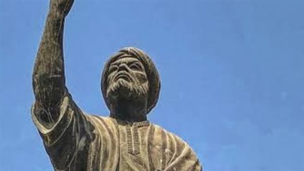 تمثال المتنبي