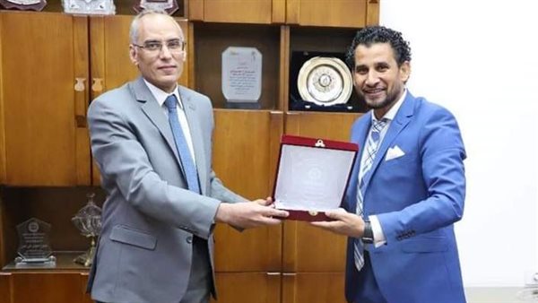 جانب من التكريم 