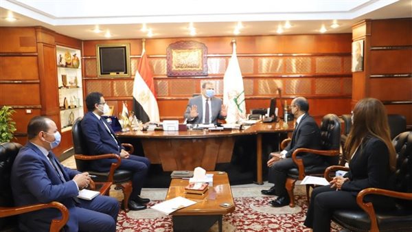 وزير القوى العاملة