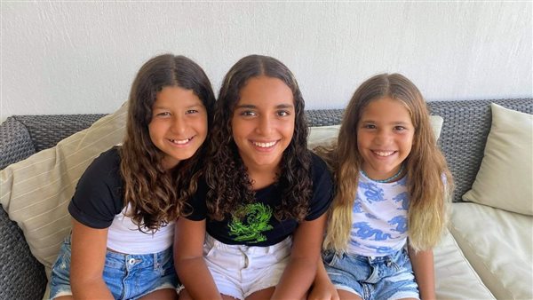 الثلاث فتيات