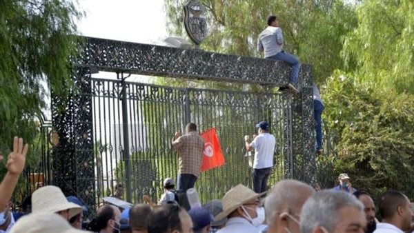 محاولة اقتحام البرلمان