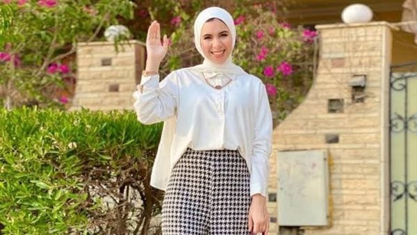 مصممة الازياء أمل