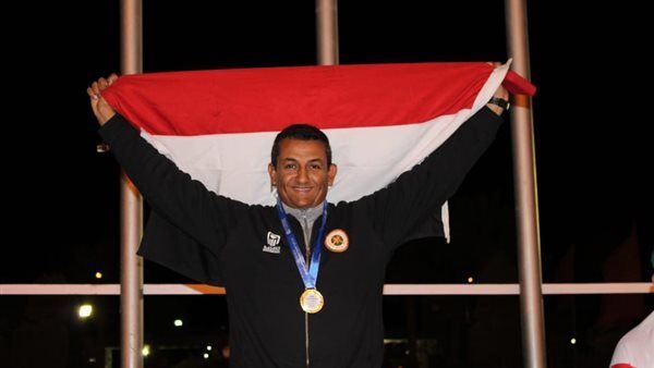 لاعب الرماية سامي