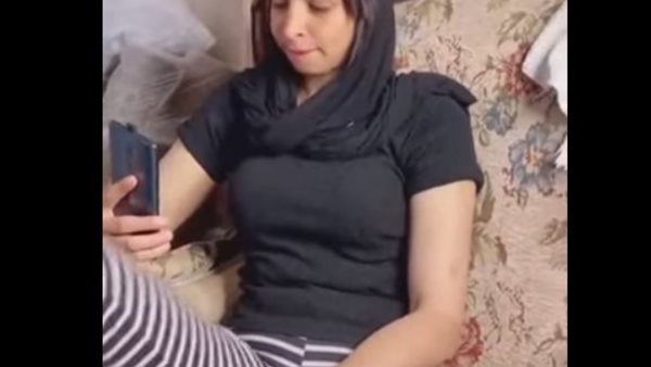 فتاة الهوهوز