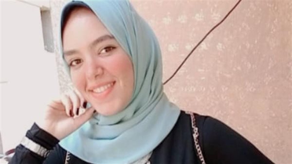  الطالبة رقية رضا