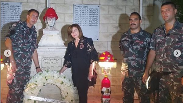 إلهام شاهين في النصب