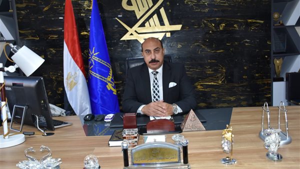 محافظ أسوان