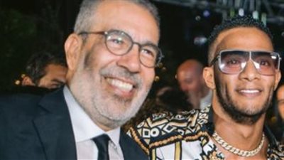 مدحت العدل: محمد رمضان فيه كل المميزات.. ومؤمن جدًا بموهبته