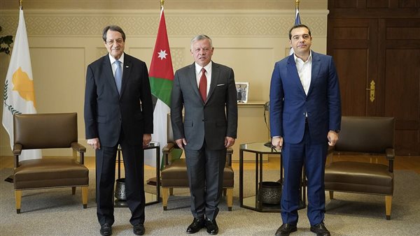 قمة ثلاثية سابقة