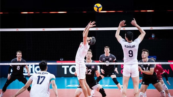 كندا تهزم إيران في